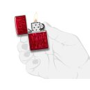 Zippo Feuerzeug - Candy Apple Red Iced mit "Flamme"